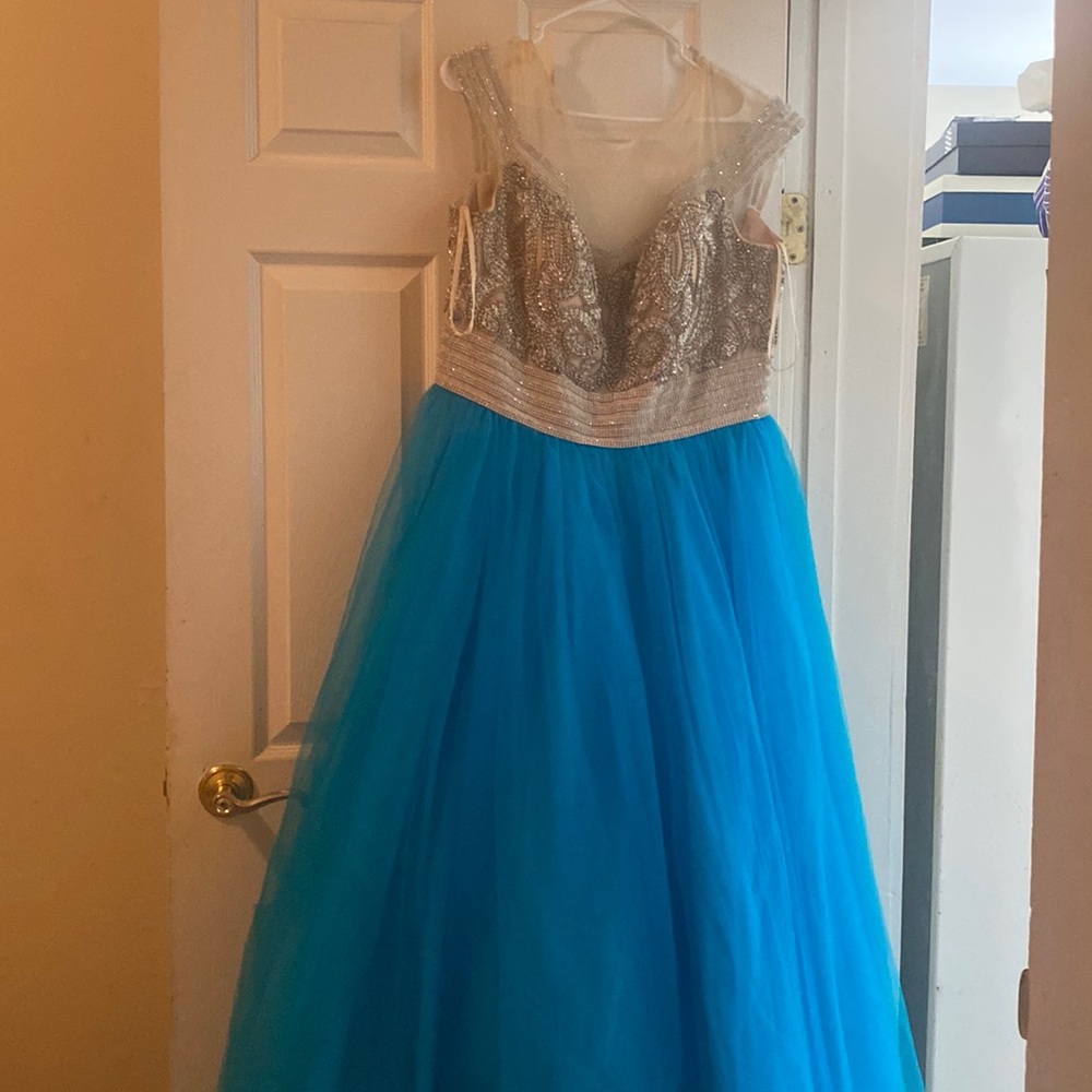 Layla k prom dress.   Size 14